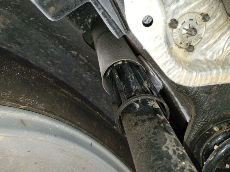 Recambio de amortiguador trasero izquierdo para skoda scala (nw1) 1.0 tsi referencia OEM IAM   