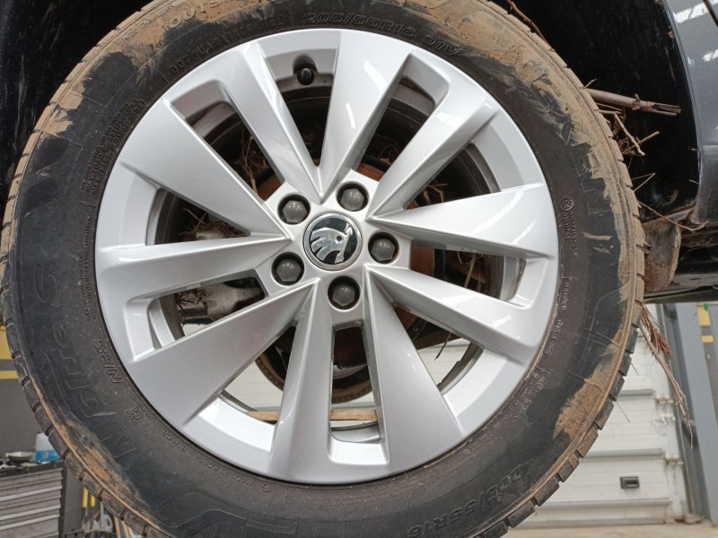 Recambio de juego llantas sin neumatico para skoda scala (nw1) 1.0 tsi referencia OEM IAM   