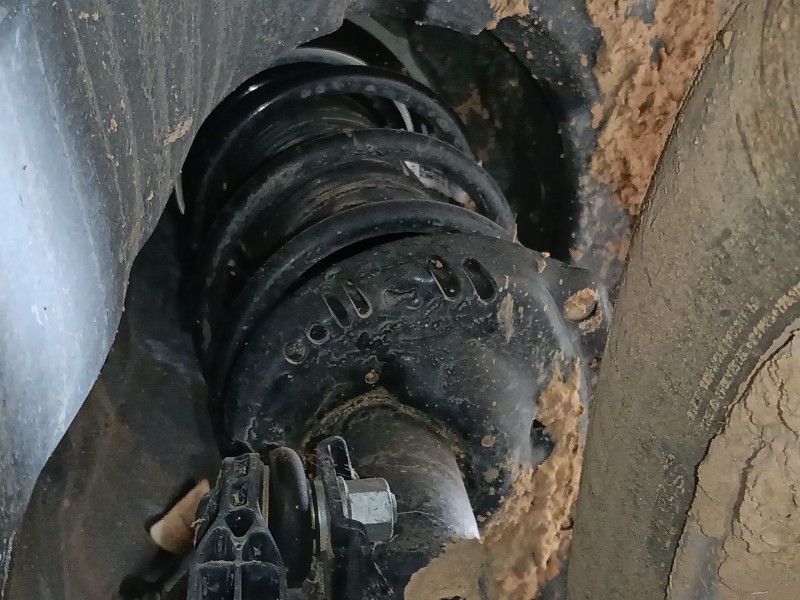 Recambio de amortiguador delantero izquierdo para skoda scala (nw1) 1.0 tsi referencia OEM IAM   