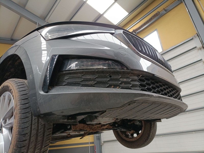 Recambio de paragolpes delantero para skoda scala (nw1) 1.0 tsi referencia OEM IAM   