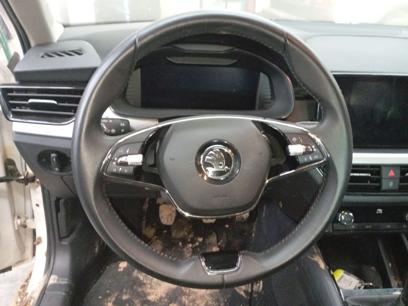 Recambio de volante para skoda kamiq (nw4) 1.0 tsi referencia OEM IAM   