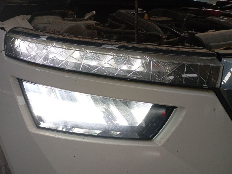 Recambio de faro derecho xenon para skoda kamiq (nw4) 1.0 tsi referencia OEM IAM 658941016  