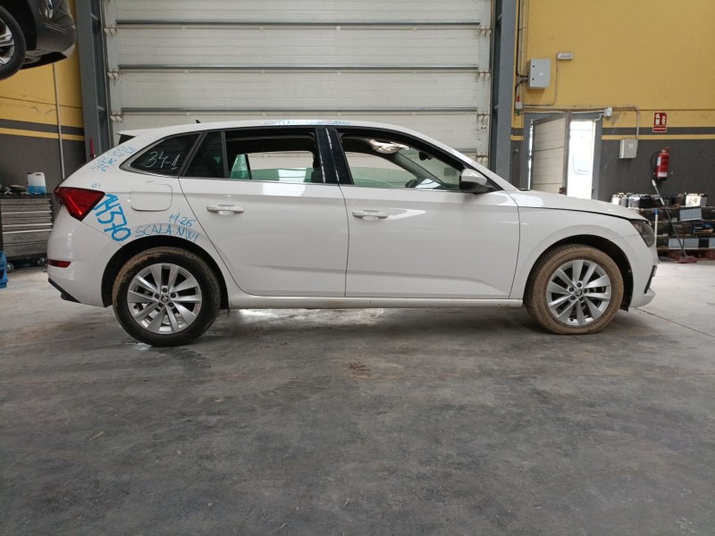 skoda scala (nw1) del año 2023