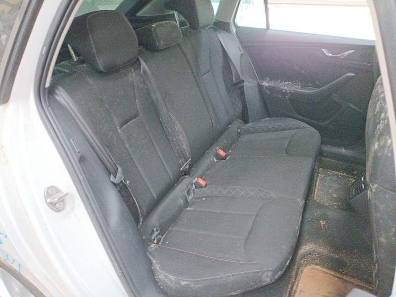 skoda scala (nw1) del año 2023