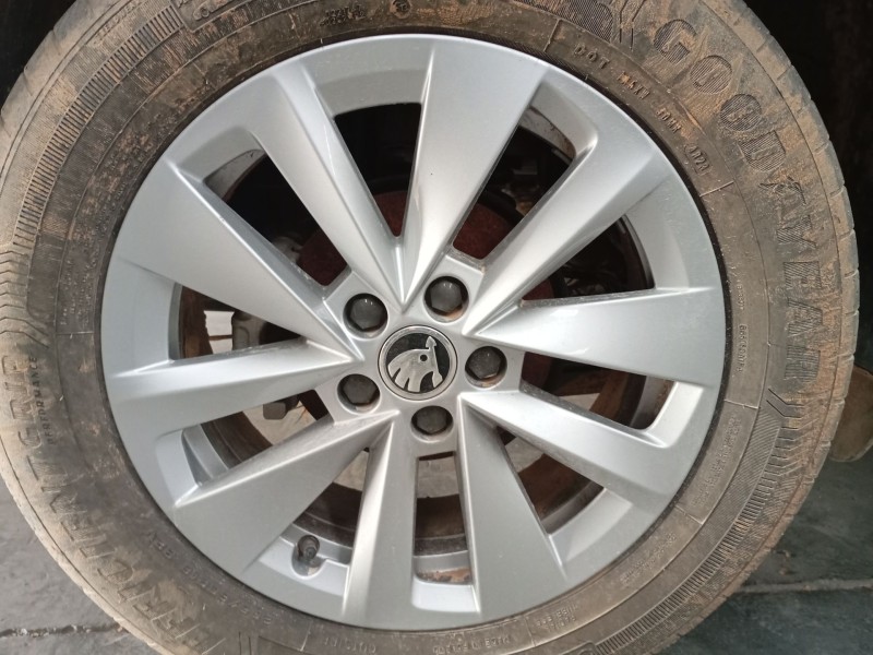 Recambio de llanta sin neumatico para skoda kamiq (nw4) 1.0 tsi referencia OEM IAM   
