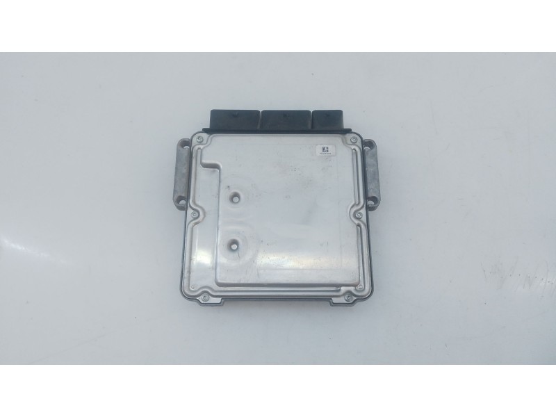 Recambio de centralita motor uce para renault clio iv (bh_) 1.5 dci 75 referencia OEM IAM 237104128R 0281030439 