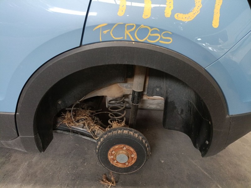 Recambio de aletin trasero izquierdo para volkswagen t-cross (c11, d31) 1.0 tsi referencia OEM IAM   