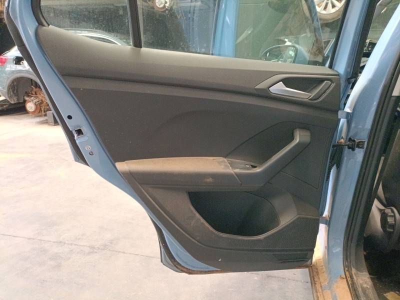 Recambio de guarnecido puerta trasera izquierda para volkswagen t-cross (c11, d31) 1.0 tsi referencia OEM IAM   