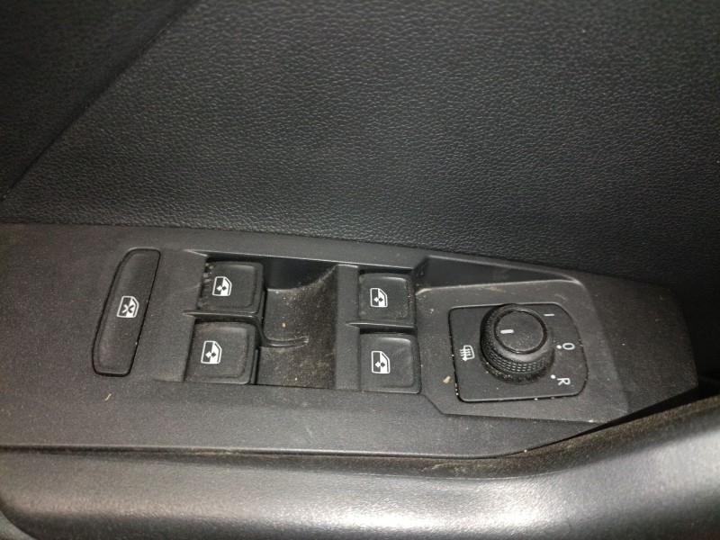 Recambio de mando elevalunas delantero izquierdo para volkswagen t-cross (c11, d31) 1.0 tsi referencia OEM IAM   