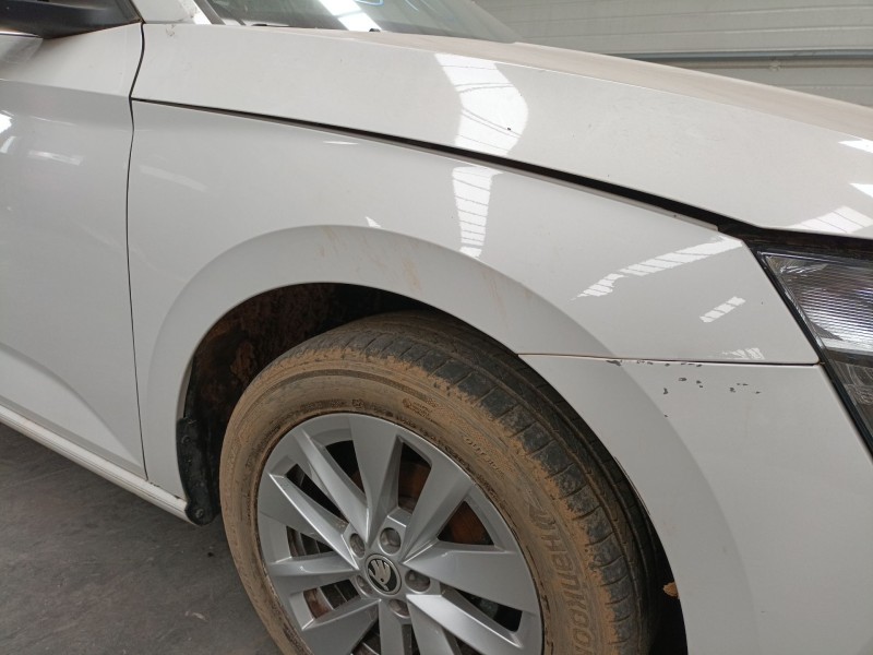 Recambio de aleta delantera derecha para skoda scala (nw1) 1.0 tsi referencia OEM IAM   
