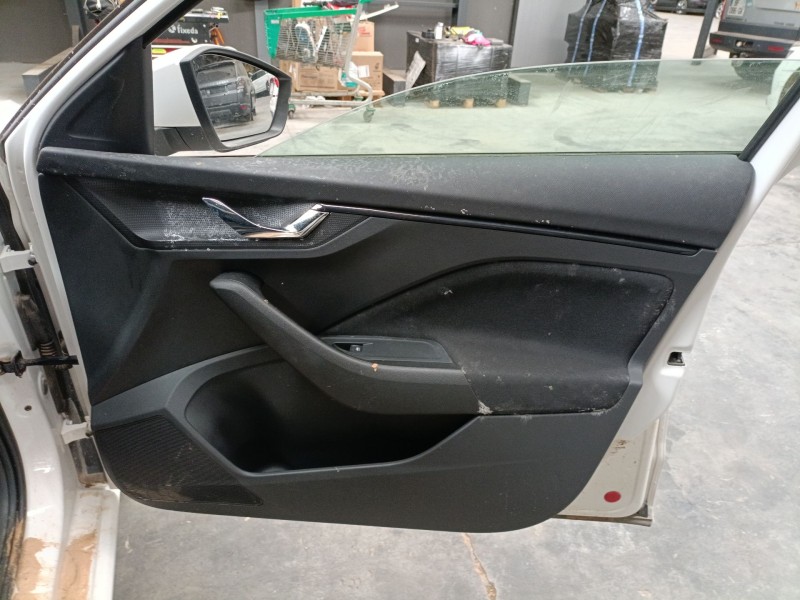 Recambio de guarnecido puerta delantera derecha para skoda scala (nw1) 1.0 tsi referencia OEM IAM   