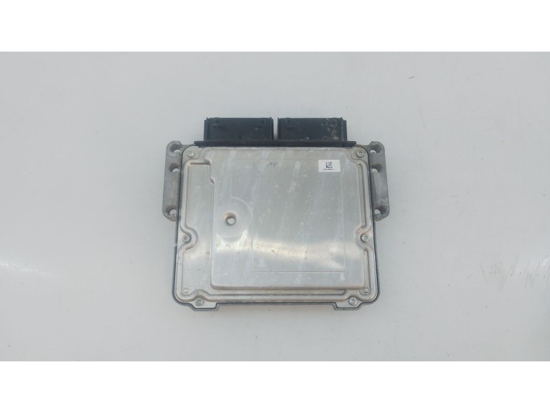 Recambio de centralita motor uce para ford focus iii turnier 1.5 tdci referencia OEM IAM F1F112A650YA 0281033067 