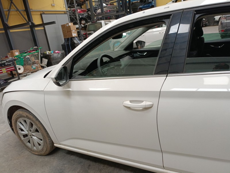 Recambio de puerta delantera izquierda para skoda scala (nw1) 1.0 tsi referencia OEM IAM   