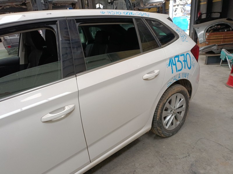 Recambio de puerta trasera izquierda para skoda scala (nw1) 1.0 tsi referencia OEM IAM   