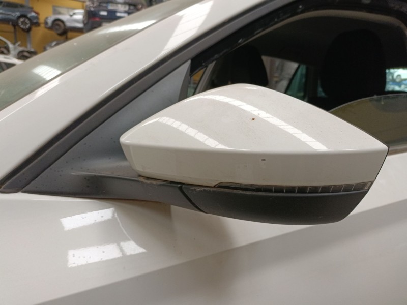 Recambio de retrovisor izquierdo electrico para skoda scala (nw1) 1.0 tsi referencia OEM IAM   