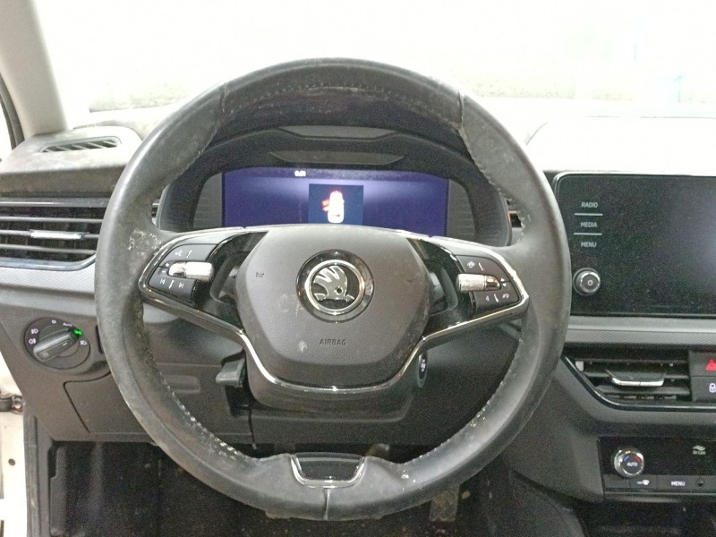 Recambio de volante para skoda scala (nw1) 1.0 tsi referencia OEM IAM   