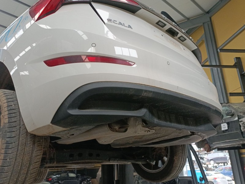 Recambio de paragolpes trasero para skoda scala (nw1) 1.0 tsi referencia OEM IAM   