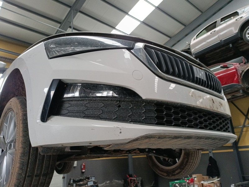 Recambio de paragolpes delantero para skoda scala (nw1) 1.0 tsi referencia OEM IAM   