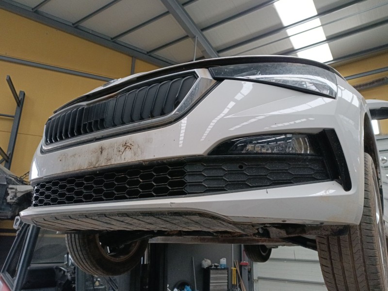 Recambio de paragolpes delantero para skoda scala (nw1) 1.0 tsi referencia OEM IAM   