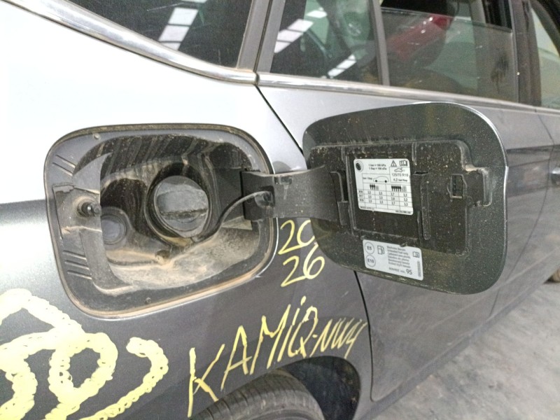 Recambio de tapa exterior combustible para skoda kamiq (nw4) 1.0 tsi referencia OEM IAM   