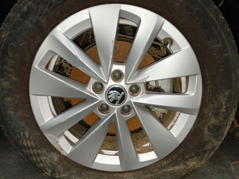 Recambio de llanta sin neumatico para skoda kamiq (nw4) 1.0 tsi referencia OEM IAM 16 PULGADAS  