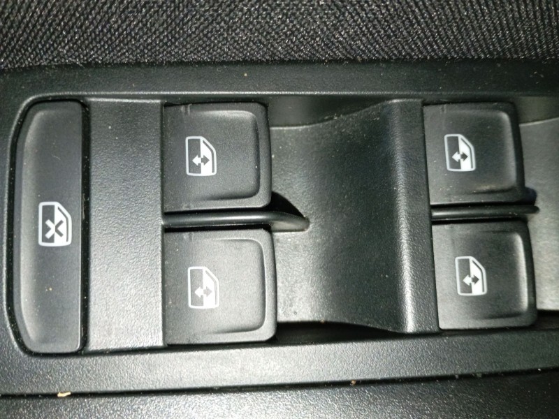 Recambio de mando elevalunas delantero izquierdo para skoda kamiq (nw4) 1.0 tsi referencia OEM IAM   