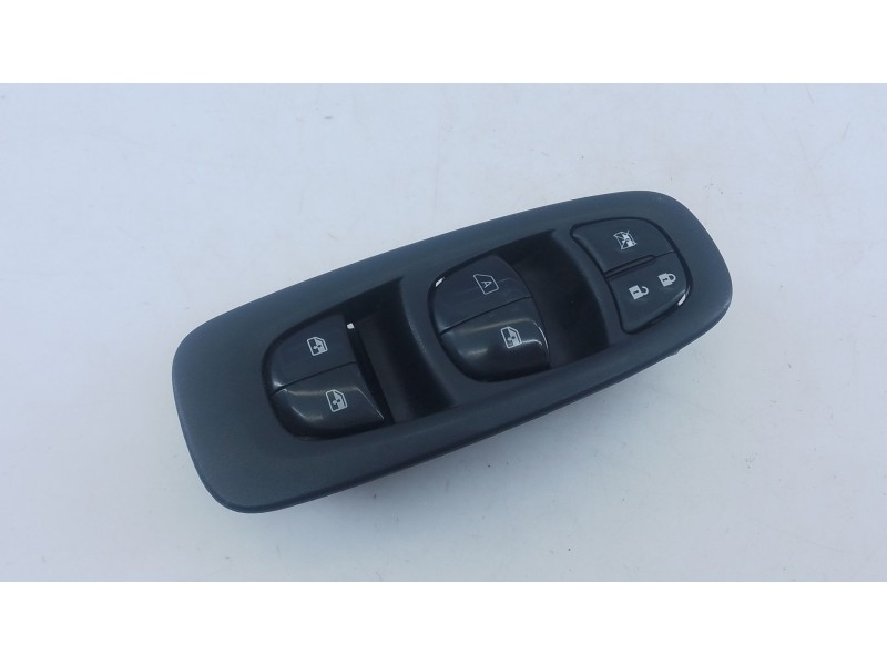 Recambio de mando elevalunas delantero izquierdo para renault kadjar (ha_, hl_) 1.6 dci 130 referencia OEM IAM   