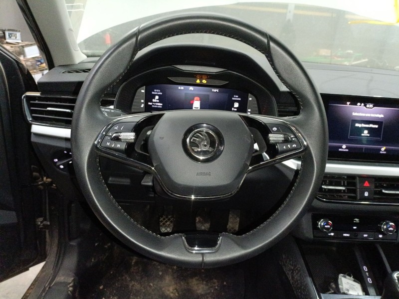 Recambio de volante para skoda kamiq (nw4) 1.0 tsi referencia OEM IAM   