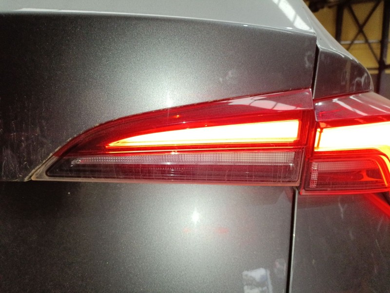 Recambio de piloto trasero derecho porton para skoda kamiq (nw4) 1.0 tsi referencia OEM IAM   