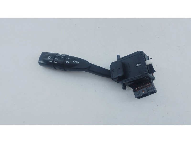 Recambio de mando intermitentes para ssangyong rexton w limited 4wd referencia OEM IAM   