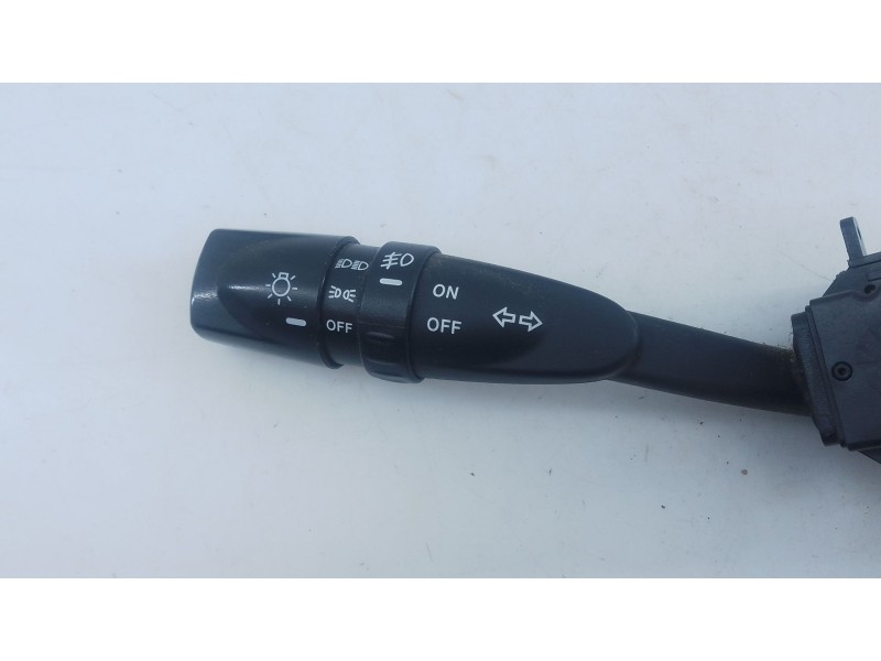 Recambio de mando intermitentes para ssangyong rexton w limited 4wd referencia OEM IAM   