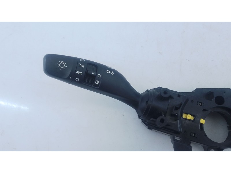 Recambio de mando intermitentes para hyundai i20 iii (bc3, bi3) 1.0 t-gdi referencia OEM IAM   