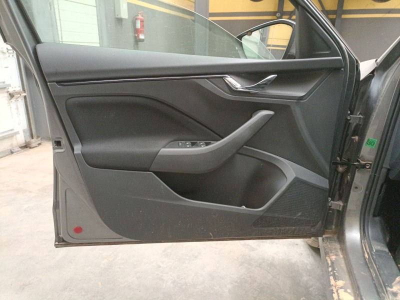 Recambio de guarnecido puerta delantera izquierda para skoda kamiq (nw4) 1.0 tsi referencia OEM IAM   