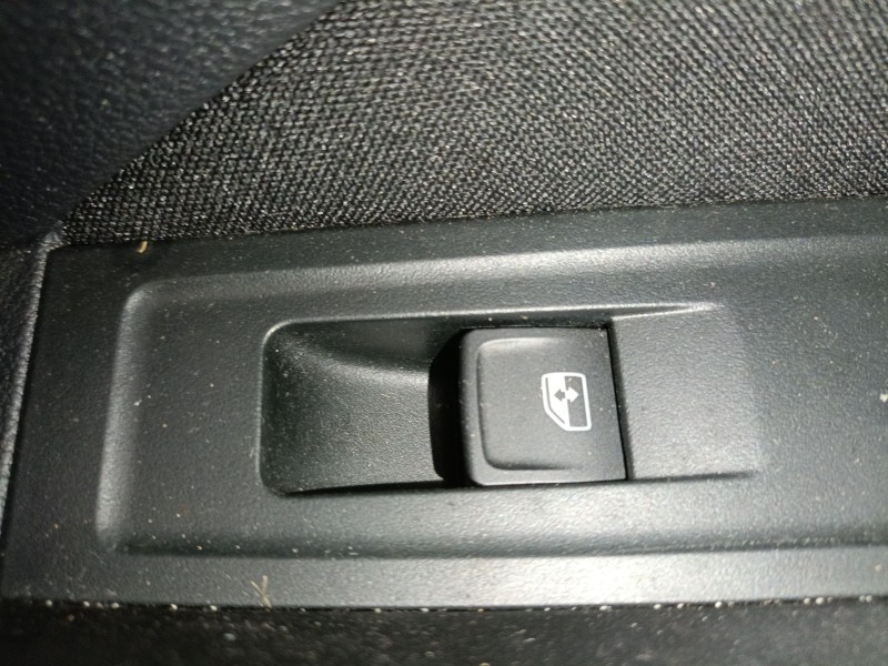 Recambio de mando elevalunas trasero derecho para skoda kamiq (nw4) 1.0 tsi referencia OEM IAM   