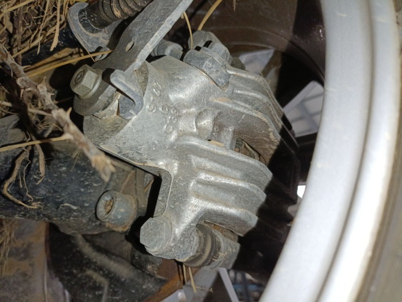 Recambio de pinza freno trasera derecha para skoda kamiq (nw4) 1.0 tsi referencia OEM IAM   