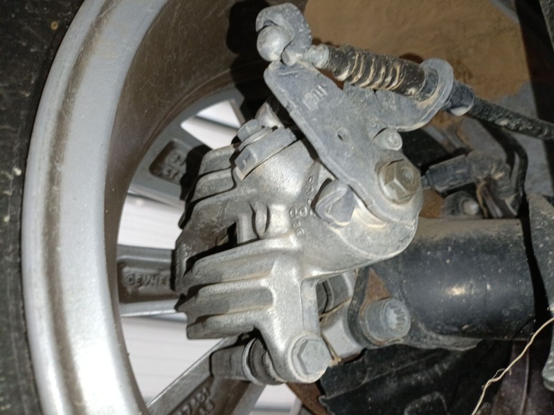 Recambio de pinza freno trasera izquierda para skoda kamiq (nw4) 1.0 tsi referencia OEM IAM   