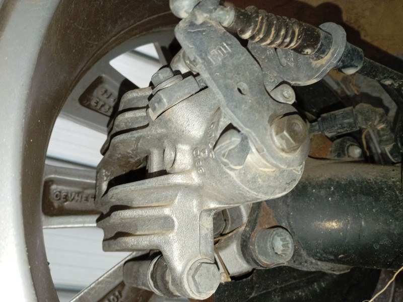 Recambio de pinza freno trasera izquierda para skoda kamiq (nw4) 1.0 tsi referencia OEM IAM   