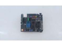 Recambio de caja reles / fusibles para peugeot 3008 suv referencia OEM IAM 9810296180  