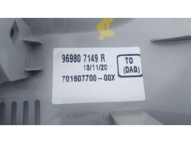 Recambio de luz interior para renault kadjar (ha_, hl_) 1.5 blue dci 115 referencia OEM IAM   