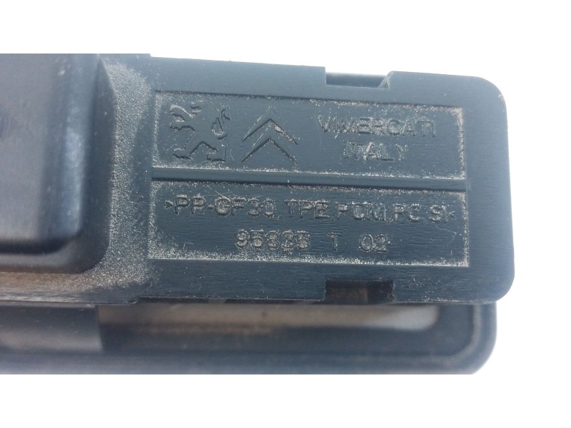 Recambio de maneta exterior porton para peugeot 3008 gt line referencia OEM IAM   