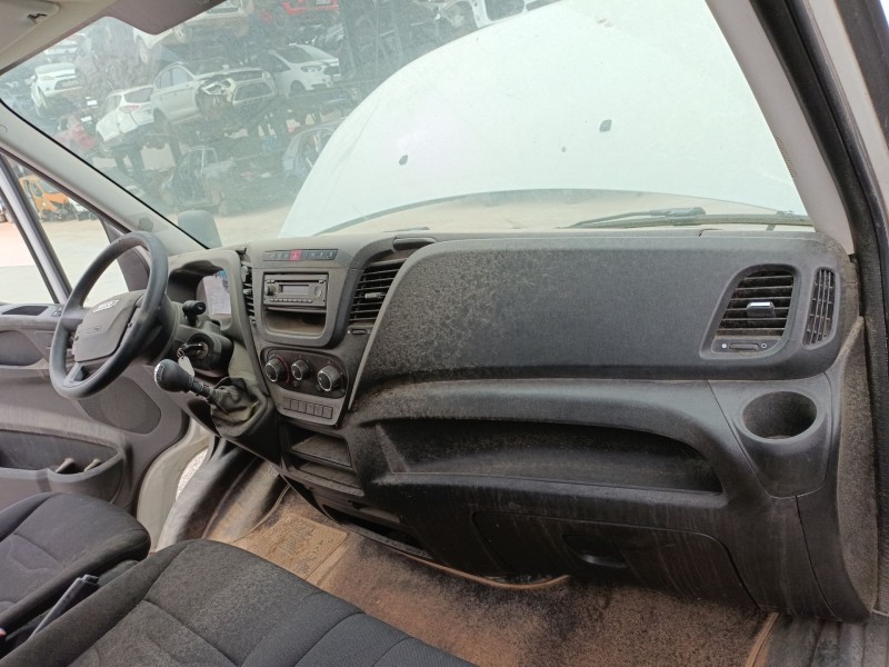 iveco daily vi caja/chasis del año 2016