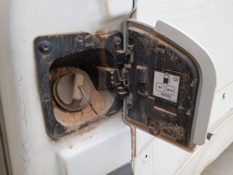 Recambio de tapa exterior combustible para renault master iii furgoneta (fv) 2.3 dci 135 fwd (fv0n, fv08) referencia OEM IAM   