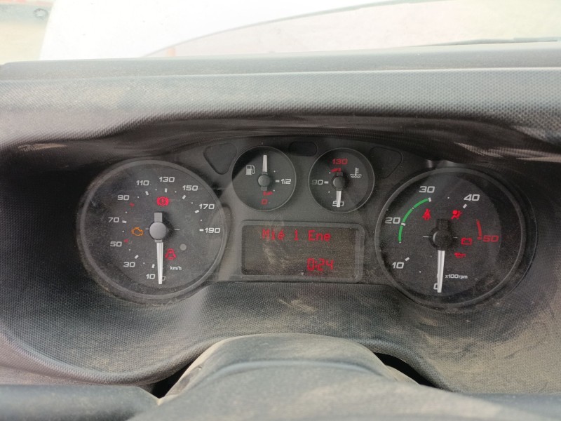 Recambio de cuadro instrumentos para iveco daily vi caja/chasis 33s13, 35s13, 35c13 referencia OEM IAM   