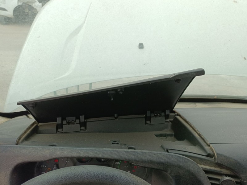 Recambio de guantera para iveco daily vi caja/chasis 33s13, 35s13, 35c13 referencia OEM IAM   