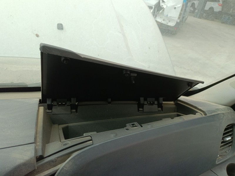 Recambio de guantera para iveco daily vi caja/chasis 33s13, 35s13, 35c13 referencia OEM IAM   