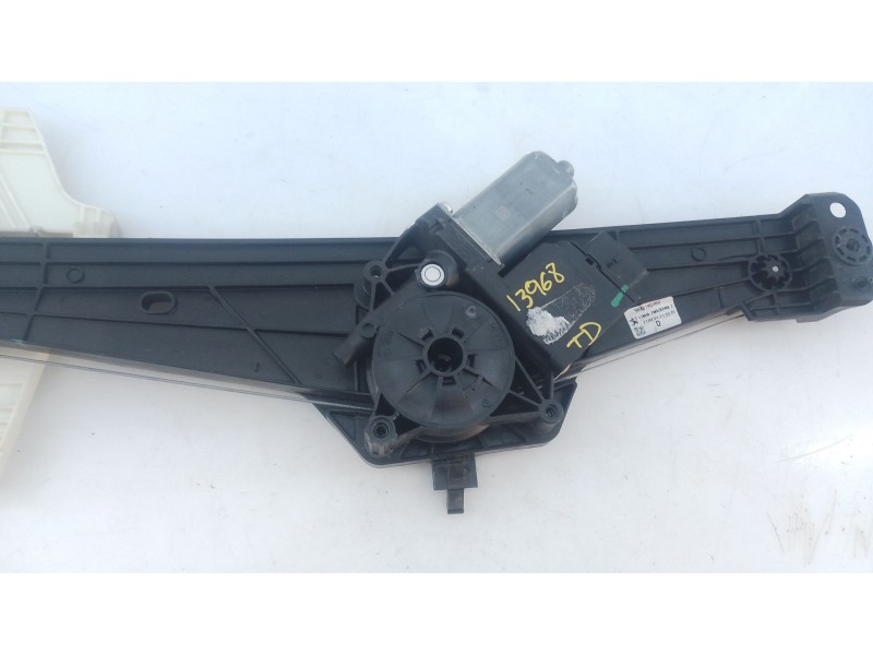 Recambio de elevalunas trasero derecho para peugeot 5008 ii (mc_, mj_, mr_, m4_) 1.5 bluehdi 130 (mcyhzj, mcyhzr, mcyhzx) refere