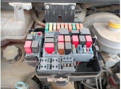 Recambio de caja reles / fusibles para iveco daily vi caja/chasis 33s13, 35s13, 35c13 referencia OEM IAM   
