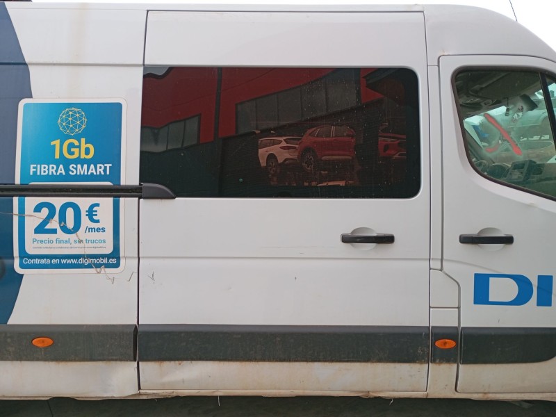 Recambio de puerta lateral corredera derecha para renault master iii furgoneta (fv) 2.3 dci 135 fwd (fv0n, fv08) referencia OEM 