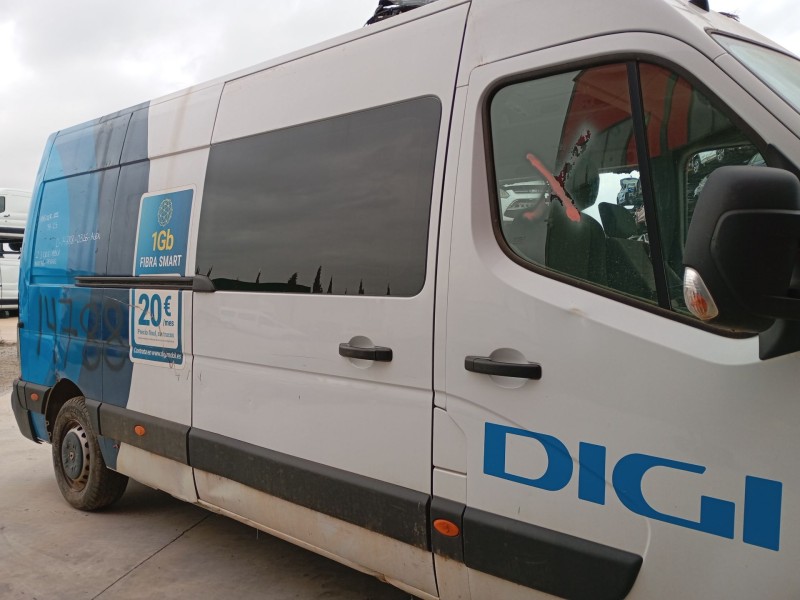 Recambio de puerta lateral corredera derecha para renault master iii furgoneta (fv) 2.3 dci 135 fwd (fv0n, fv08) referencia OEM 