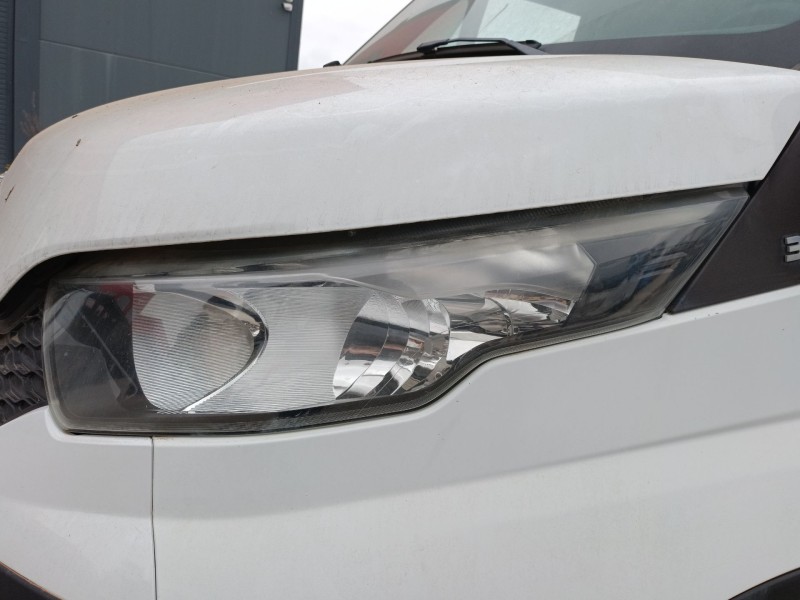 Recambio de faro izquierdo para iveco daily vi caja/chasis 33s13, 35s13, 35c13 referencia OEM IAM   